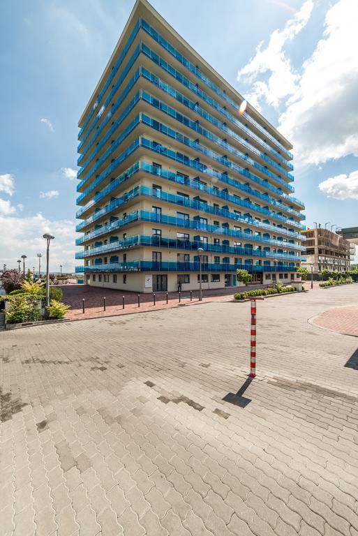 Red Hotel Accommodation Cluj-Napoca Exterior photo